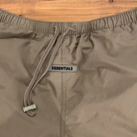 Fear of God Other - 🌴 Used Fear of God Essentials shorts. Size Small ✅
